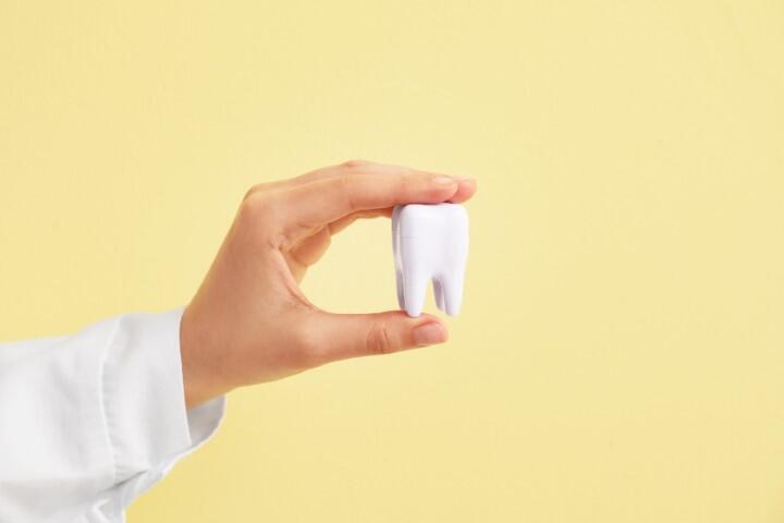 8020達成率は5割以上　若い世代の歯周病増、口腔ケアが課題に 厚労省「令和4年歯科疾患実態調査」より